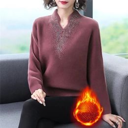 Elegantes Winter-warmes Fleece-T-Shirt Frauen koreanischer Stil Designer Diamanten Langarm-T-Shirt Casaul Plus Größe 5XL Pullover weiblich 220315