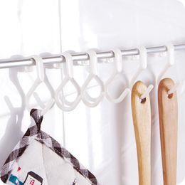 Portable Kitchen Hooks Home S Shape Plastic Clothing Rack Baby Stroller Hanger e
