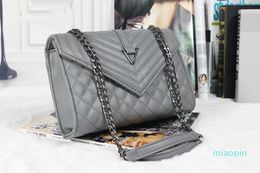 Luxury Fashion Famous Women Embossing Leather Bag Messenger Girl Tassel Handbag Iron Chain Shoulder Crossbody