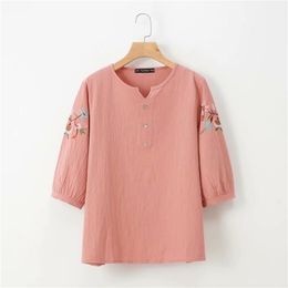 Chinese Style Women Summer Cool Blouse and Tops Half Sleeve Casual Blue Pink Floral Embroidery Fashion Shirts Female 210430