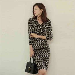 Elegant print Sexy korean ladies Summer Long Sleeve V neck office Sheath Party tight Dresses for women 210602