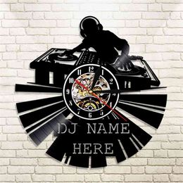 Headphones DJ Vinyl Record LED Wall Clock Morden Design 12" Disco Custom Name Geek Watch Rock N Roll Music Lover DJ Friend Gift 210401