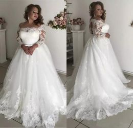 Plus Size Bridal Gowns Wedding Dresses Sheer Neck Long Sleeve Lace Appliques Illusion Hollow Back Garden Country Robe De Mari e