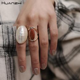 Cluster Rings HUANZHI Oval Personality Geometric Pearls Shell Metal Alloy Finger Sets For Women Party Travel Jewellery Gifts