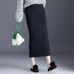 Knitted hip skirt spring and autumn Korean version Casual Solid Knee-Length Natural Pencil 210416