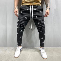 Men's New Jogging Tactical Black Pants Harajuku Skull Embroidery Skinny Casual Trousers Man Hip Hop Feet Zip Up Track Pants X0615