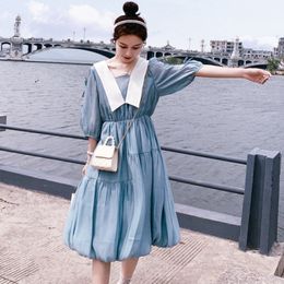 Women Sky Blue Folds Solid Midi Dress V-neck Short Puff Sleeve Loose Fashion Summer Elegant Casual 16F1286 210510