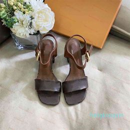 Luxury High Heels Leather Sandal Suede Mid-heel 7-11cm Women Designer Sandals Summer Beach Sexy Wedding Shoes