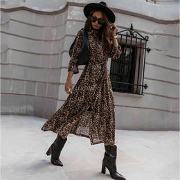 Leopard Print Long Slit Dress Plus Size Women Spring Autumn Big Size Maxi Casual Dress Vintage Dress 210415