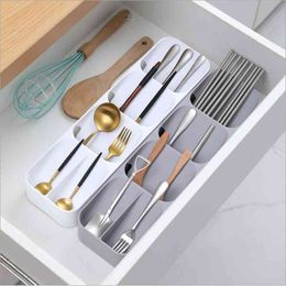Kitchen Cutlery Storage Tray Knife holder Kitchen Organiser Kitchen Container Spoon Fork Storage Separation Knife Block Holder 210331