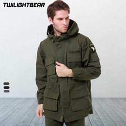 Military M65 Men's Trench Coat Pure Cotton Outerwear Fleece Windbreaker Multi Pocket Tactical Jacket Men Clothing Coats AF802 211011