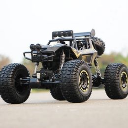 1:8 Extra-large Alloy Remote Control Car Four-wheel Drive Mountain Off-road Vehicle Toy Model