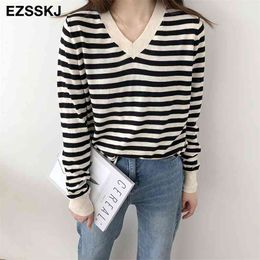 casual V-NECK oversize spring autumn thin Striped Sweater Women soft loose chic sweater Pullovers girl knit Jumper top 210810