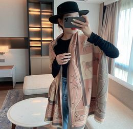 2021 European and American autumn and winter new plaid printed cashmere scarf women's scarf Korean office warm shawl wholesale