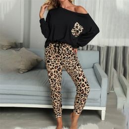 Leopard Women's Home Suit Soft Two Pieces Homewear Casual Female Set Long Sleeve Sweatshirt Full Pants Autumn Ladies Pyjamas 210809
