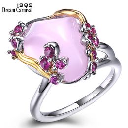 DreamCarnival 1989 Arrivals Special Triangle Cut Pink Zirconia Rings for Women Love Two Tones Fashion Wholesales WA11612 211217