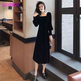 gold velvet dress women French retro square collar waist Office Lady Knee-Length Autumn and winter 210416