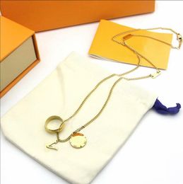 Luxury Jewelrys Men Woman Pendant Necklaces Fashion Jewelry Engraved Initials letter Charm Pendants