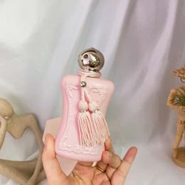 Продажа женщина парфюмеет сексуальный горячий аромат спрей 75 мл Delina eau de parfum edp la rose parfums de-marl-y очаровательная королевская эссенция Fast Hediv s-marl-y 8190 s liv