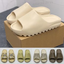 High Quality 2021 Slides Slipper Slippers shoes Foam Runner Desert Sand Triple Black Bone White Resin Slide Sandal wd01