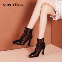 SOPHITINA Fashion Ankle Boots Print Pointed Toe Small Square Heel Zipper Boots Elegant Waterproof Platform Women's Shoes SO681 210513