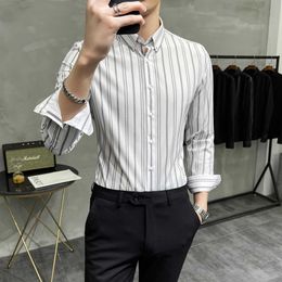 Fashion Striped Shirts Men Business Casual Shirt Spring Long Sleeve Slim Fit Formal Dress Shirts Social Party Blouse Camisa 210527