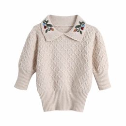 Vintage Woman TurnDown Collar Embroidery Sweater Fashion Ladies Beige Half Sleeve Knitwear Female Elegant Soft Tops 210515