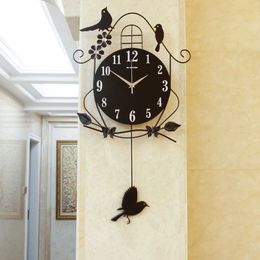 wall clock living room creative bird wall clock personality modern decorative wall watch simple atmosphere swing mute clock 210930