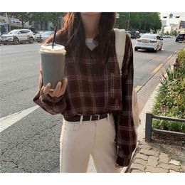 Vintage cotton plaid Shirt female Oversize Tops Long sleeve Girls Blouse Plus Size Autumn Women Blouses femme Blusas 210417