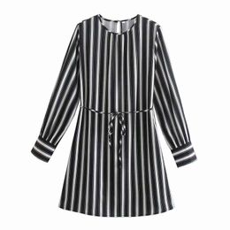 Streetwear Women Black And White Striped Dress Fashion Ladies O-Neck Elegant Female Chic Sashes Shirt-es 210430
