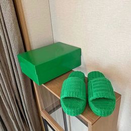 High quality designer men's and women's slippers fashion green towel velvet broadband warm shoe color indoor hotel comfortable casual shoes luxury packaging 35-44