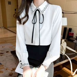 Korean Blouse Women White Shirts Woman Chiffon s Lantern Sleeve Lace Embroidery s Bow 210427