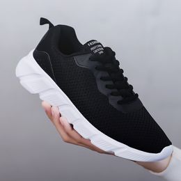 2021 Arrival Top Quality Running Shoes Sport Mens Women Super Light Breathable Mesh Tennis Outdoor Sneakers Big SIZE 39-47 Y-W705