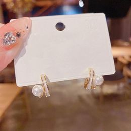 Korean Style Temperament Cute Metallic Arc Pearl C Shaped Earrings For Women Lady Delicate Simple Bijoux