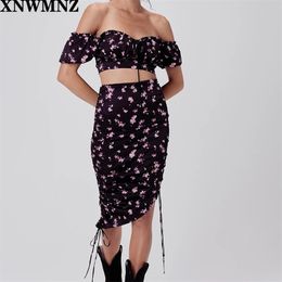 Sweetly feminine floral print stretch satin midi skirt featuring delicate asymmetrical drawstrings for an adjustable fit 210520