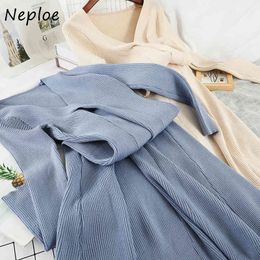 Neploe Autumn Simple V-neck Slim Fit Knitted Dress New Solid Color All-match Vestidos Casual Mid-length Women Dresses 210423