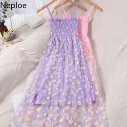 Neploe Daisy Gauze Dress Women Summer Korean Robe Pleated Slim Waist Vintage Sweet Sling Dresses Fashion Vestidos Mujer 210422