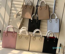 Luxurys Designers Bags Genuine Leather Flower Handbags Purses Pochettes Fashion Womens Crossbody By The Pool Mini Shoulder 2021