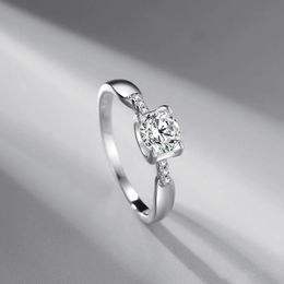 S925 Silver Simulation Moissanite Small Waist Cow Head Micro-set Four-claw Diamond Ring Female Classic Elegant Wedding Jewellery