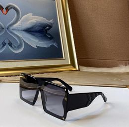 Sunglasses For Men and Women Summer style Anti-Ultraviolet Retro 1105 Plate Square Big Invisible Frame fashion Eyeglasses Random B317m