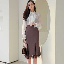 Office Lady Suit Women Spring Fashion Temperament Two Piece Set Ruffles Blouse+Lace Splice Bodycon Mermaid Skirt 210529