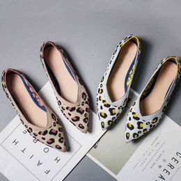 SUOJIALUN 2019 New Spring Flats Leopard Print Casual Single Ballerina Women Shallow Mouth Shoes C0330