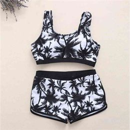 Sexy Women Crop Top High Waist Shorts Floral Bikini Set Beach Swimwear Swimsuit Soft&Comfortable Backless Design With Steel Ring 210702