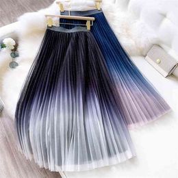 Qooth Long Tulle Skirt Women Spring Summer Gradient Shiny Lurex High Waist Pleated School Midi Skirt Female Skirts QH2199 210518