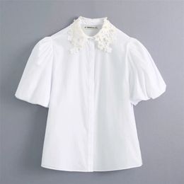 Women Lace Crochet Pathcwork White Shirt Female Lantern Sleeve Beading Casual Business Blouse Chic Summer Tops LS9149 210416