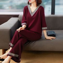 2021 Spring Two Piece Set Women Plus Size Loose Age Reducing Middle-aged Mothers Birthday Outfits Elegant Comfortable Pant Suits Y0625