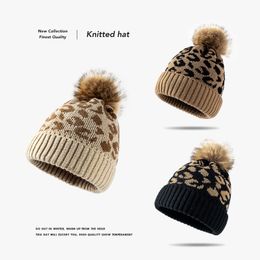 Leopard-print curled-rimmed wool cap for ladies and man