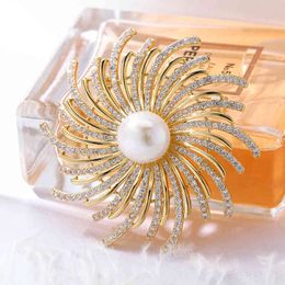 Copper Micro Inlaid Zircon Other Shore Flower Natural Freshwater Pearl Brooch Anti Light Buckle