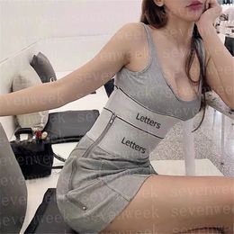 Designer pour femmes t-shirts gilets jupes costumes de taille élastique dames shorts sexy habit les chars sans manches