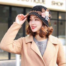 Black Ru Christmas New Year Round Roof Winter Knit Wool Thick Flower Hat Knitted Women Girl Lady Cap Head Warmer Outdoor Hats Y21111